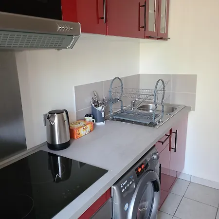 Apartment Centre Avec Belles Prestations - Entree Autonome - Internet Brest