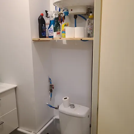 Apartment Centre Avec Belles Prestations - Entree Autonome - Internet *
